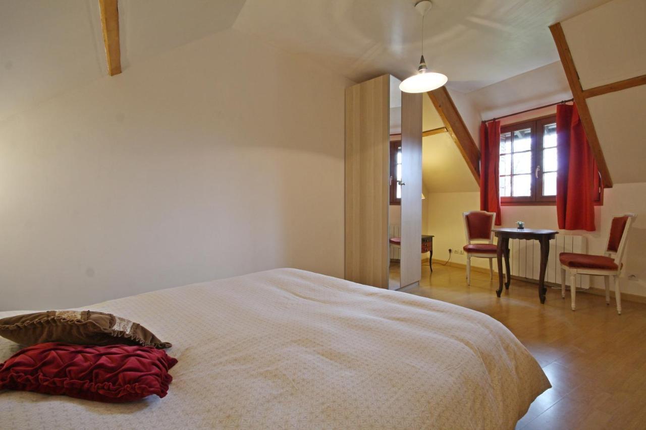Le Noyer Bed & Breakfast Breuilpont Dış mekan fotoğraf